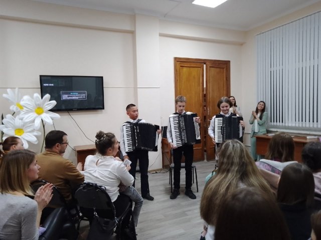 Искусство объединяет