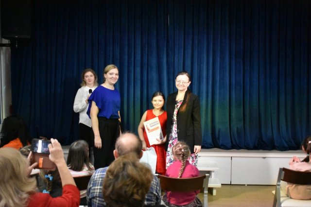 Фотографии из архива ВОБДМ и МБУК "ЦБС"