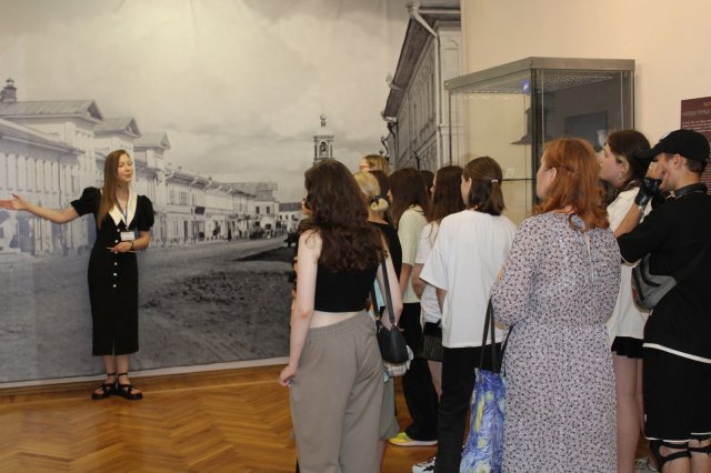 Фото из архива библиотеки-филиала № 4